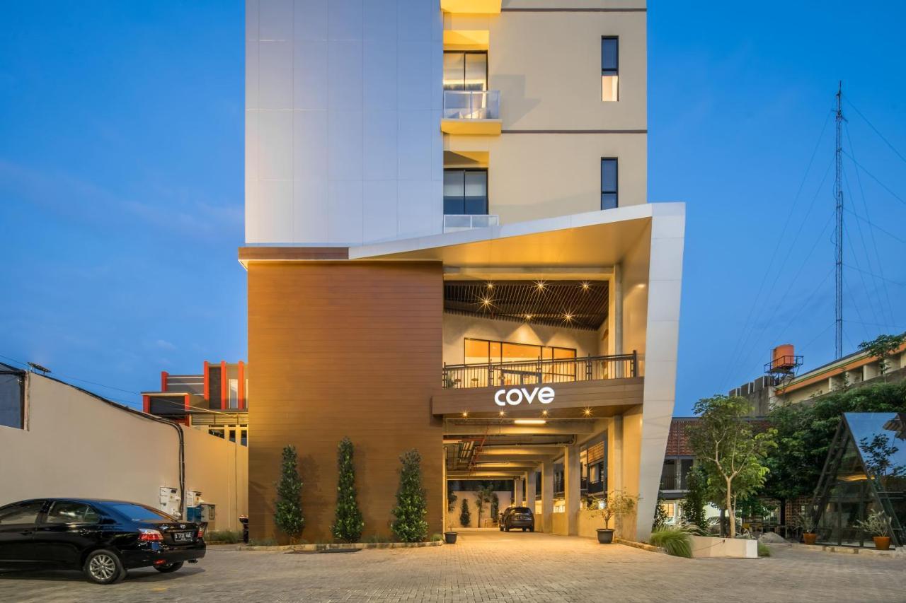 Cove Prima Aparthotel Джакарта Екстериор снимка